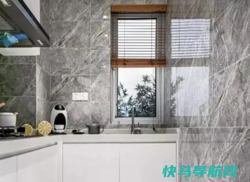 瓷砖翘和砖质量有没有关系？花露水可以擦瓷砖吗